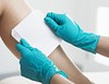 DryMax Soft, højabsorberende polymerkompres, steril, 10 cm x 10 cm