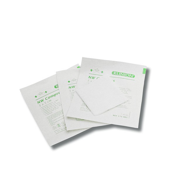 Klinion, non woven kompres, 4 lag, brev a 2 stk., steril, 5 cm x 5 cm
