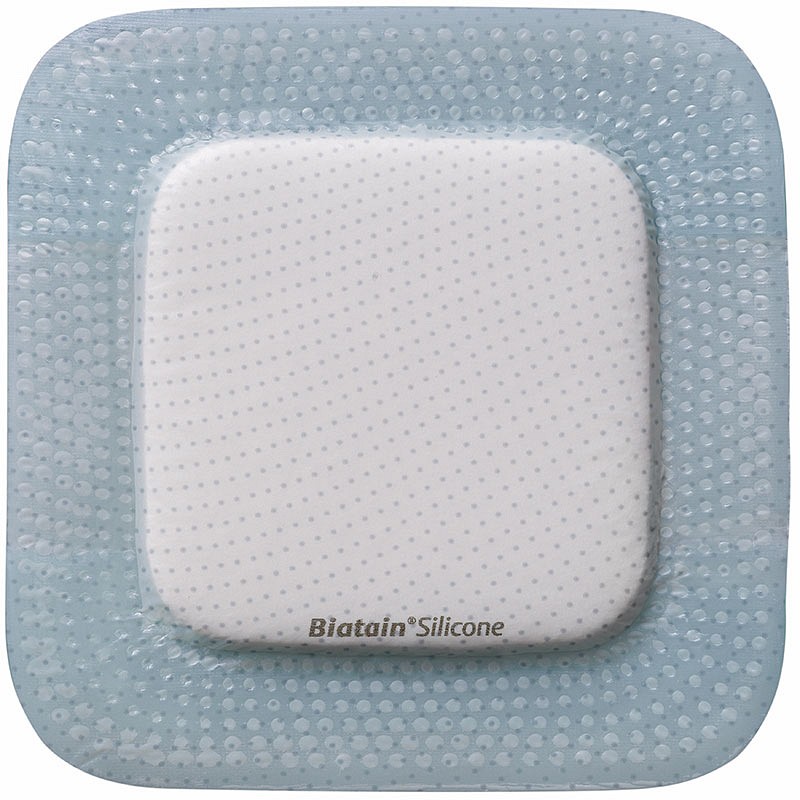 Biatain Silicone, border med silikone, steril, 12,5 cm x 12,5 cm, skumstr. 8,5 x 8,5 cm