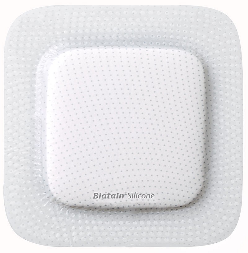 Biatain Silicone, border med silikone, steril, 12,5 cm x 12,5 cm, skumstr. 8,5 x 8,5 cm