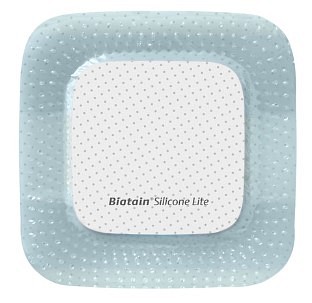 Biatain Silicone Lite, border med silikone, steril, 7,5 cm x 7,5 cm, skumstr. 4,5x4,5 cm
