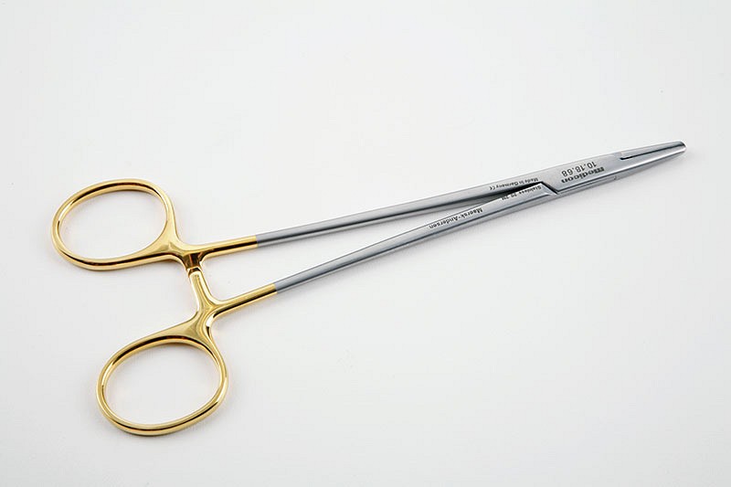 Medicon neulankuljetin Mayo Hegar HM nh 18 cm