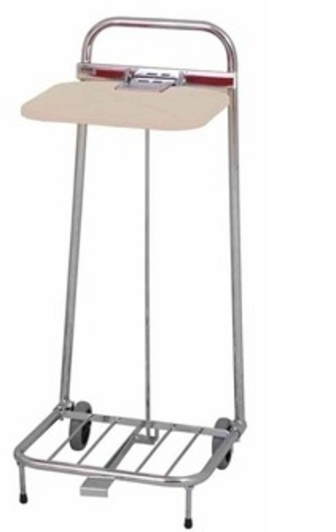 Säckställ rött lock och pedal 125l 45x53x105cm