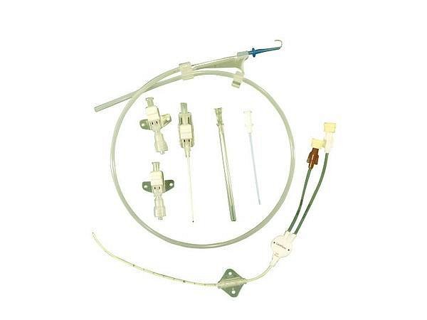 Cvk-Set 2-Lumen 4fr 15cm 20/22g Med Avstängningsventil Careflow